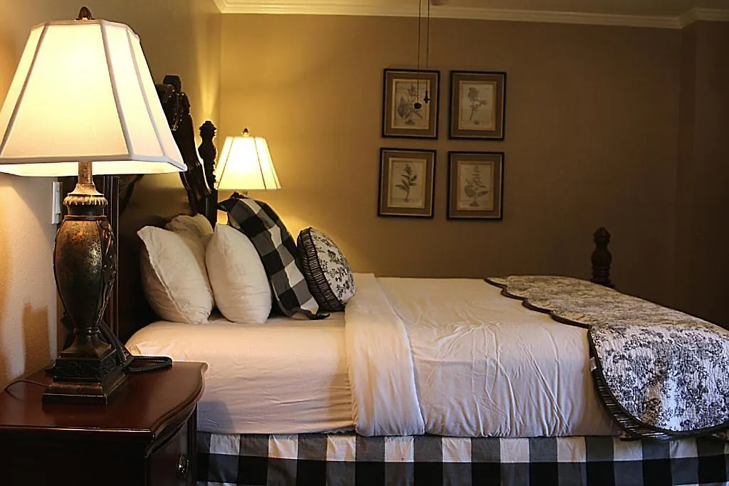 New World Inn Downtown Pensacola
